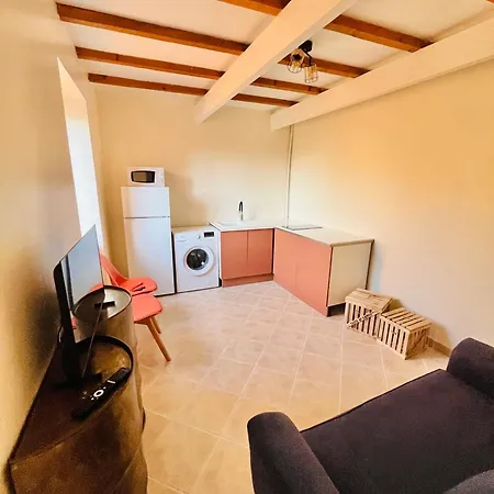Petite Bourgade Apartment